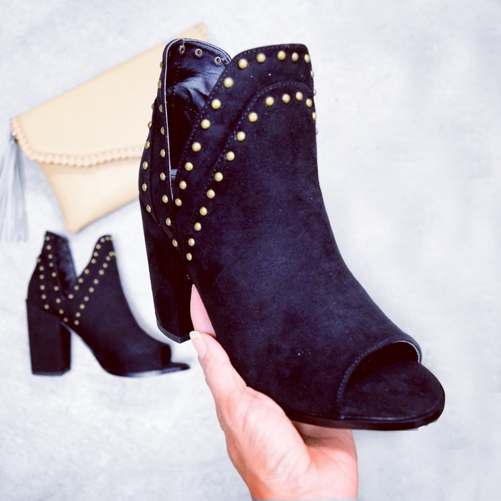 Araell, Black peep-toe bootie with studs